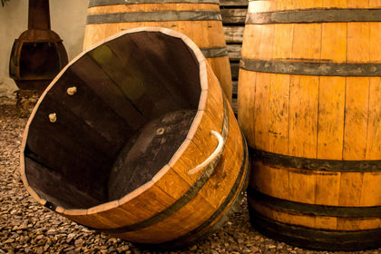 Teiche und Pflanzkübel