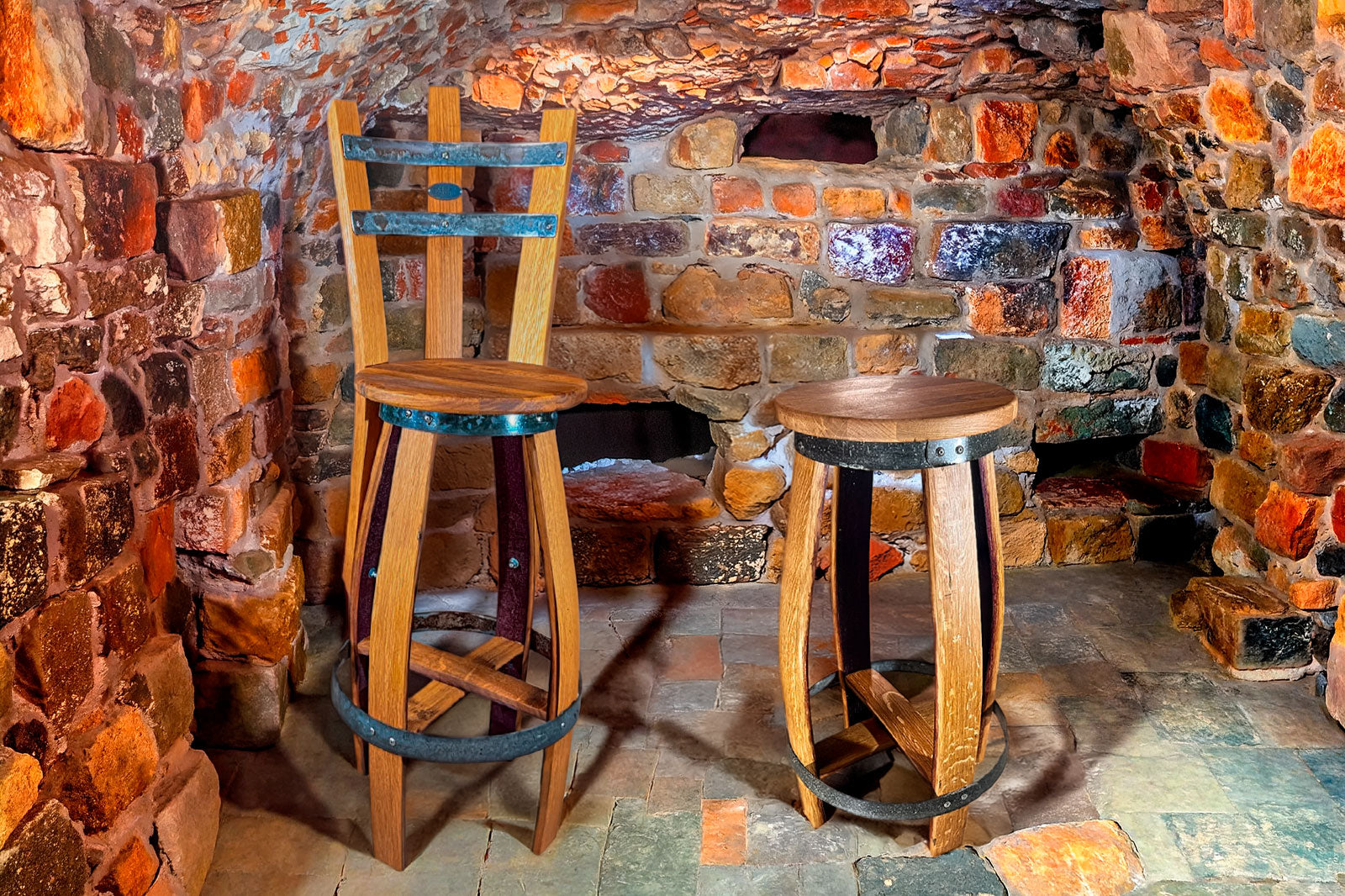 Sitzmöbel aus Weinfässern – Massiv & Ergonomisch
