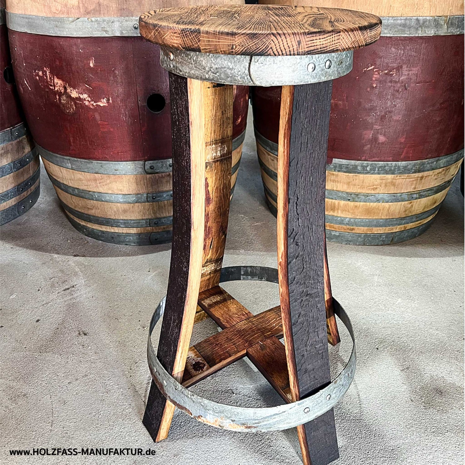 holzfass-manufaktur-barhocker-rustikal